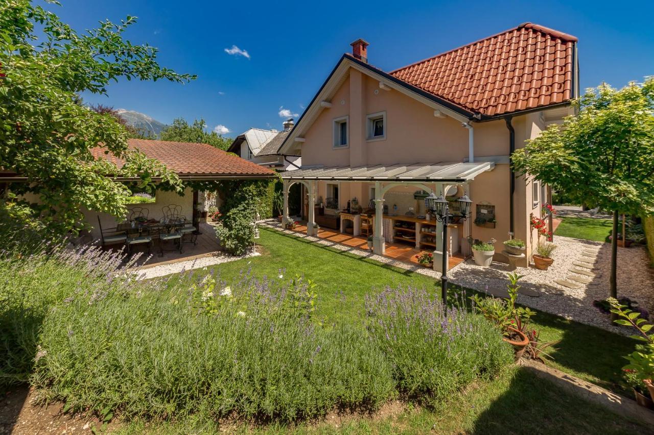 Apartma Summer Garden بليد المظهر الخارجي الصورة